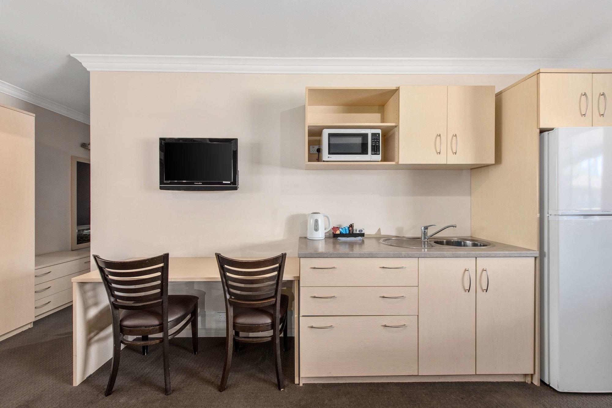 Comfort Inn Мори Экстерьер фото
